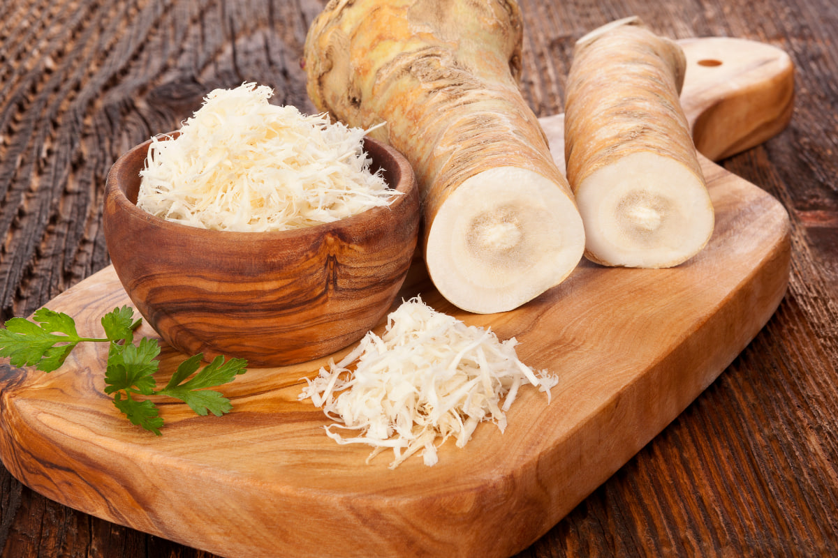 Geraspte mierikswortel.